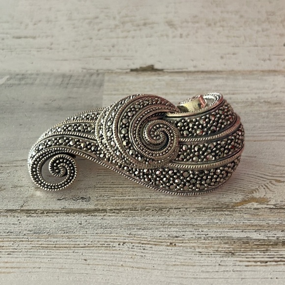 Beautiful Judith Jack Sterling Marcasite Brooch. - Picture 2 of 5